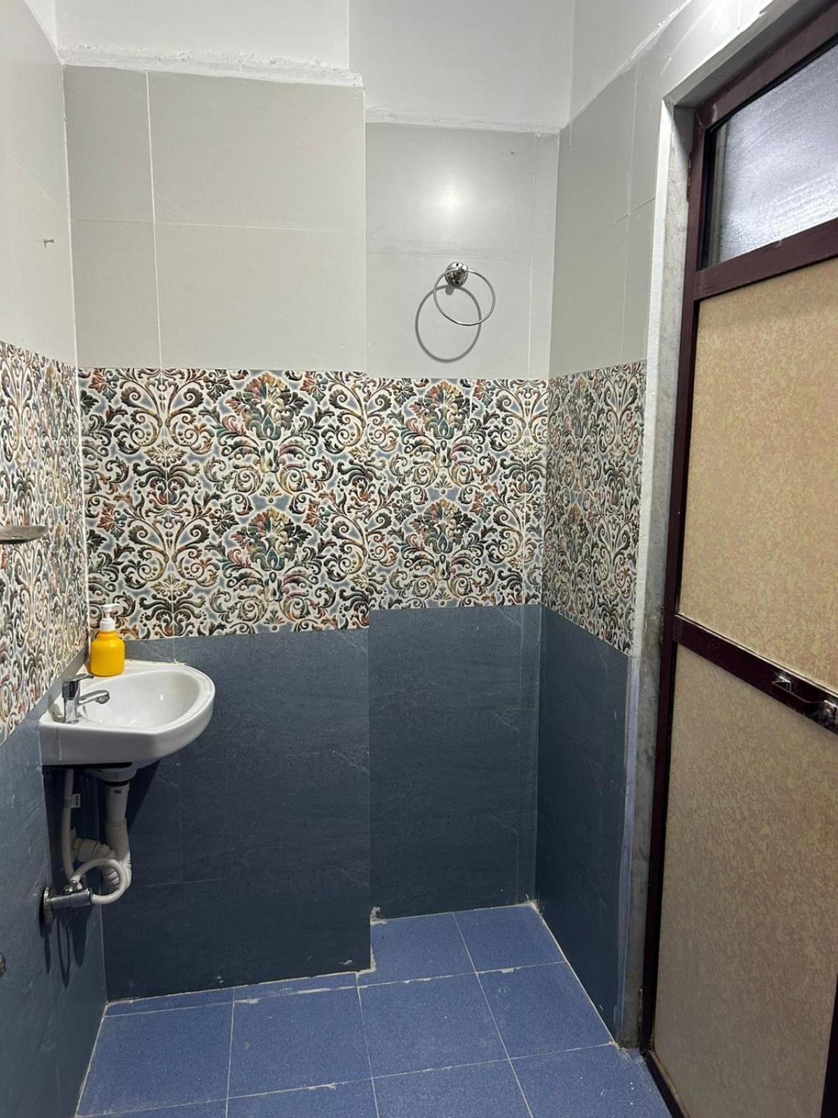 Vasavi Nivas Hotel Tirupati Buitenkant foto